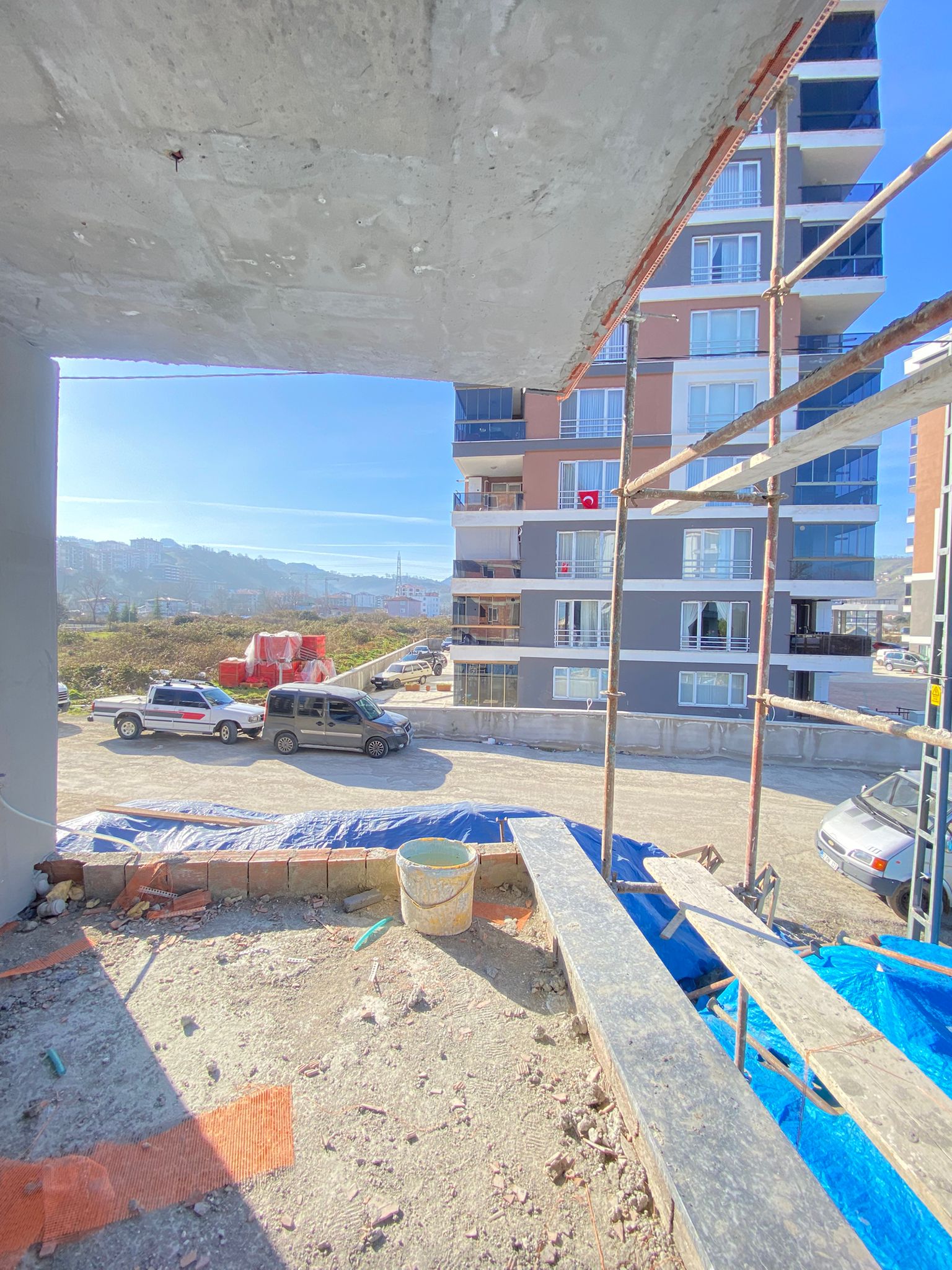 MABELDEN GÜZELYALI MAHALLESİNDE 3 AYA TESLİM 3+1 FIRSAT DAİRE